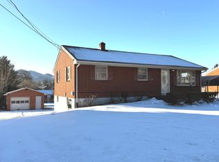 1927 Kiska Rd, Salem, VA 24153