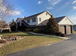 227 Essex Ln, Northumberland, PA 17857