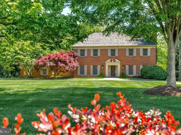 9205 Pegasus Ct, Potomac, MD 20854