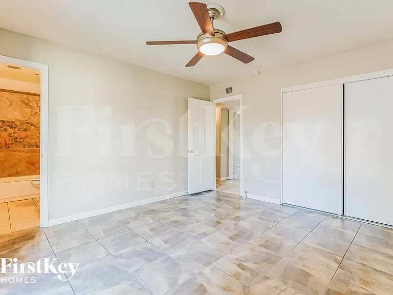 2518 E Don Carlos Ave — Photo 10