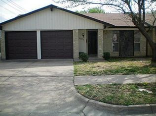 3401 Pleasant Valley Ln, Arlington, TX 76015