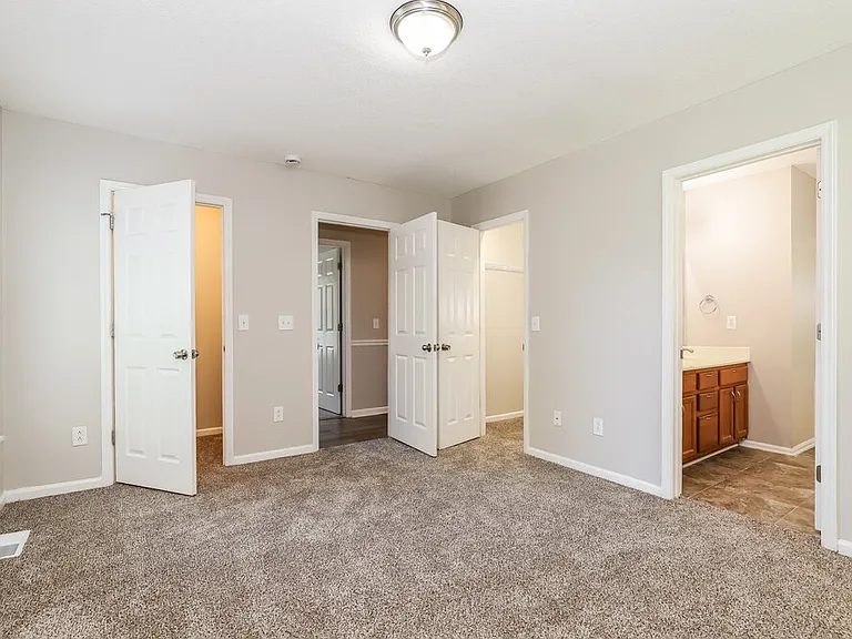 6819 Salem Quarter Rd — Photo 11