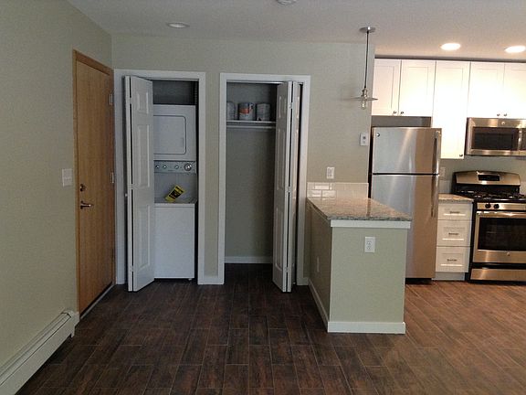 4th image of 3775 Birchwood Dr
