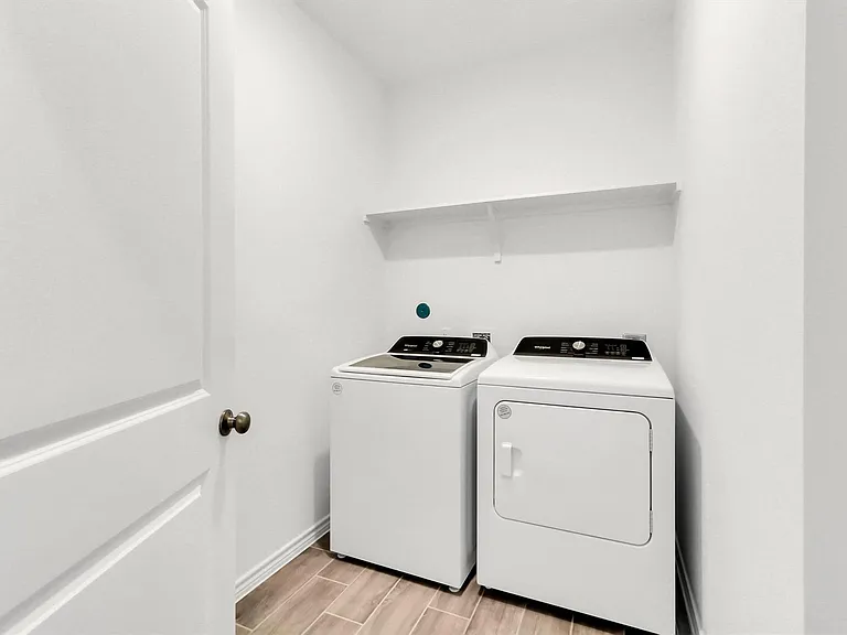 1208 Garden Jade Dr — Photo 22