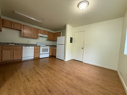 56 Golden Gate Cir Photo 1