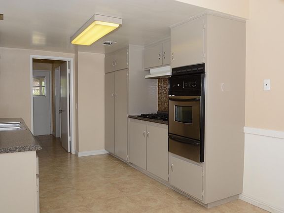 2nd image of 8584 La Paix St