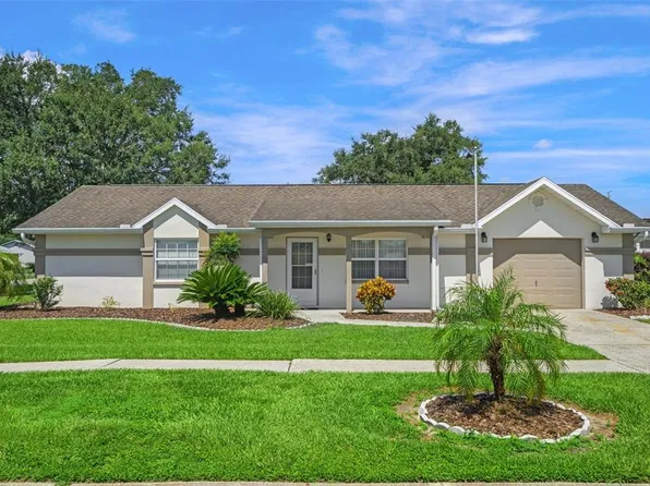 7315 Landover Dr, Zephyrhills, FL 33540