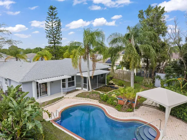 8978 101st Avenue, Vero Beach, FL 32967