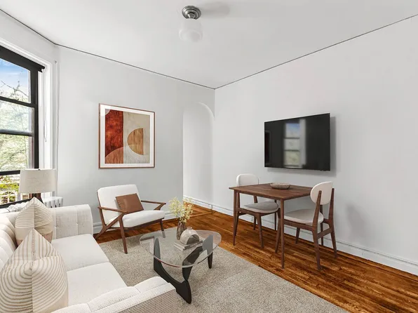 82 Jane Street image 3 of 14