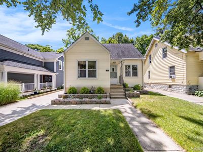 924 Woodlawn Ave, Ann Arbor, MI, 48104