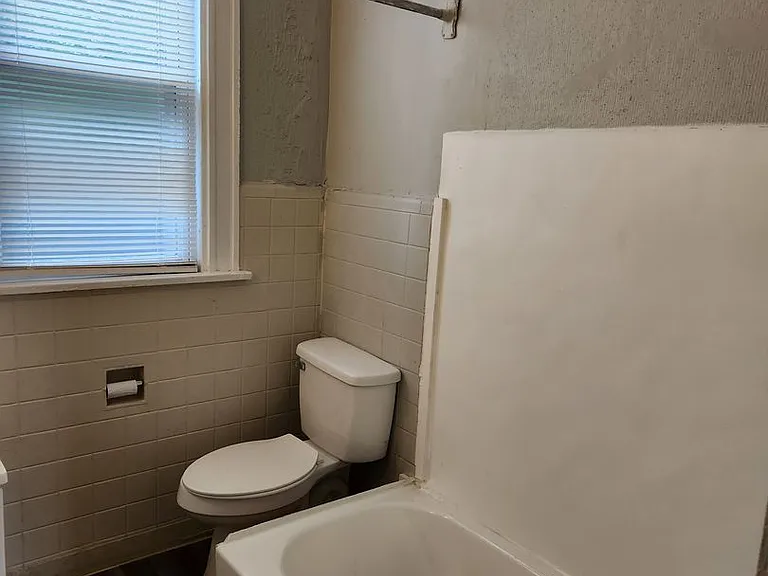 1525 Dixmont Ave — Photo 7