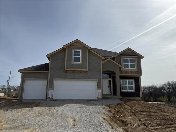 8931 N Poplar Ave, Kansas City, MO 64156