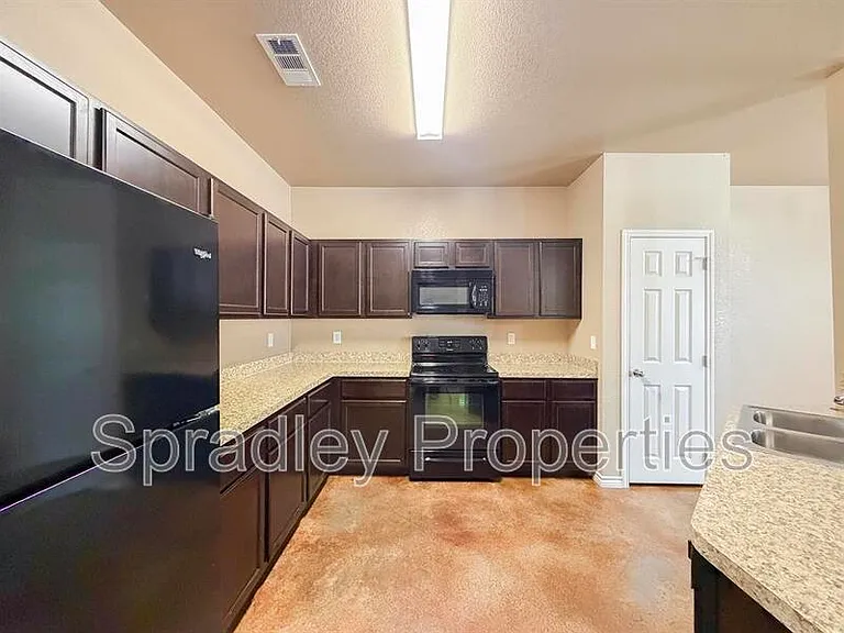 7103A Cameron Park Rd #R — Photo 6