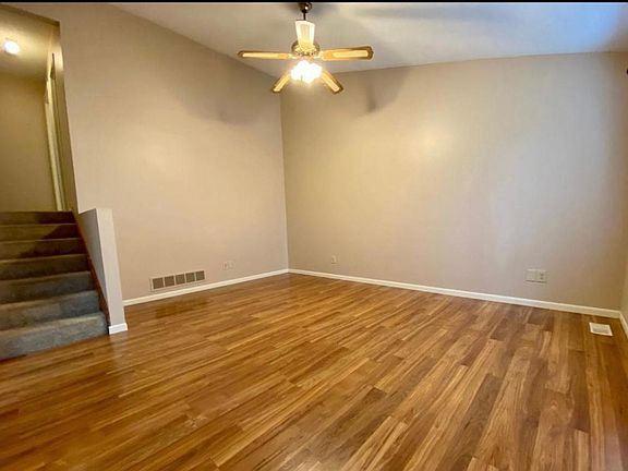 2nd image of 3719 Iowa St