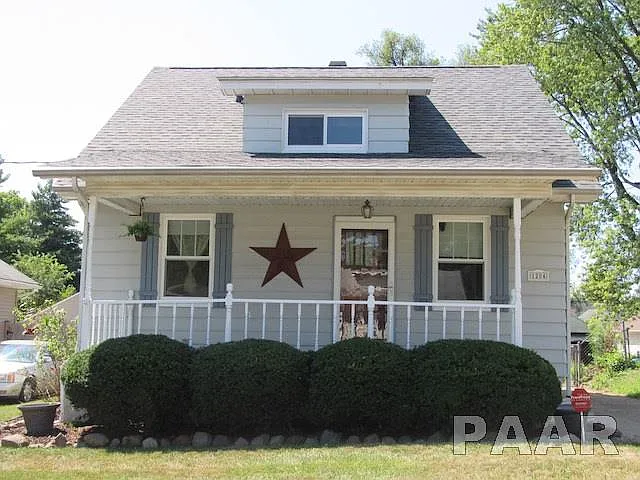 1204 W Hanssler Pl photo 1