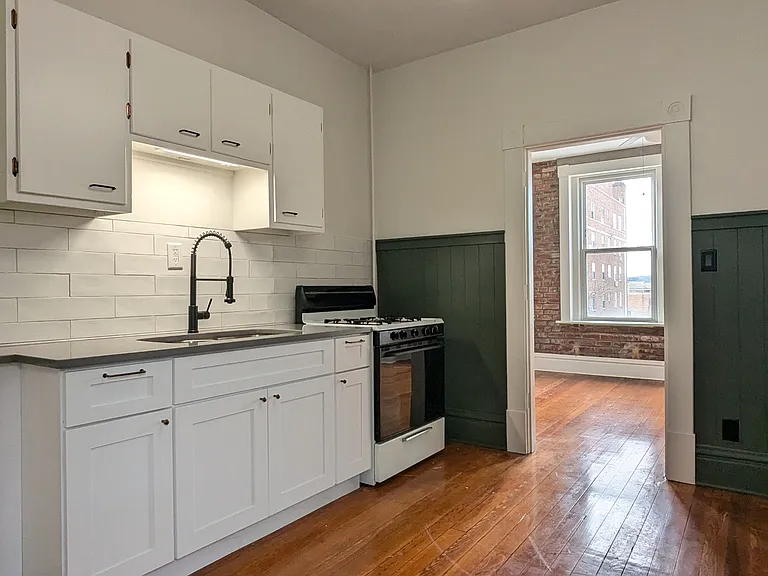 128 N Broad St #1 — Photo 7