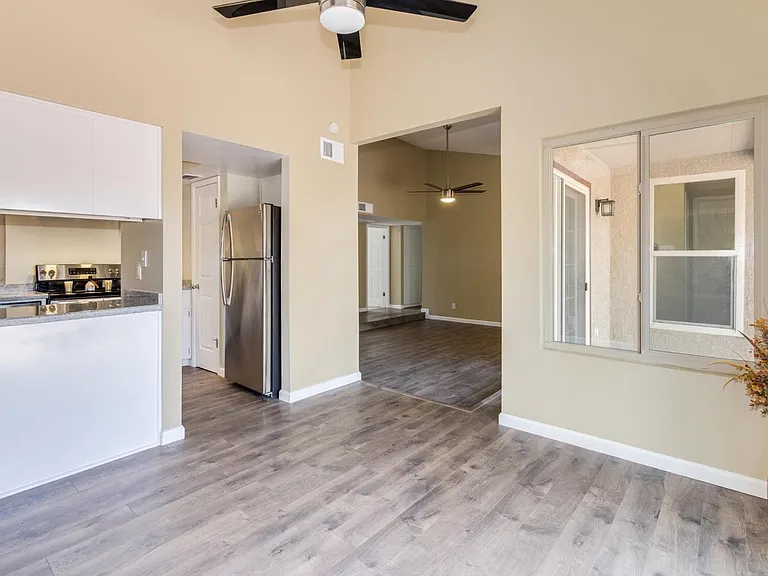 918 S Melody Ln — Photo 2
