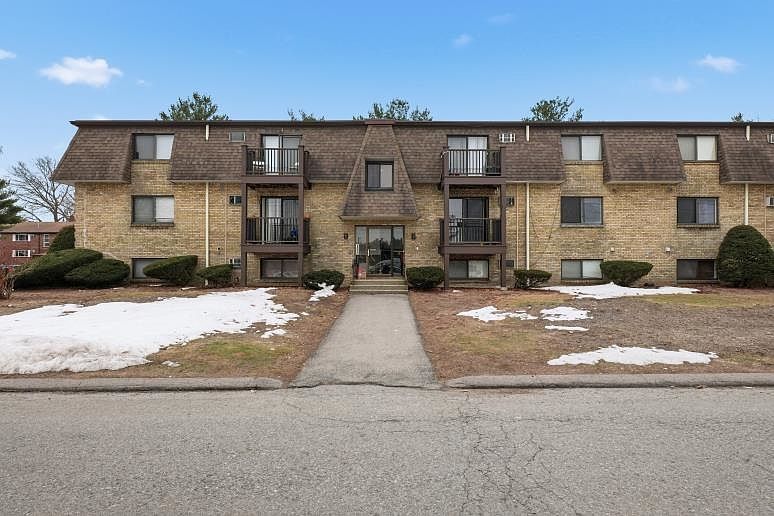 1st image of 14 Tiffany Road #1