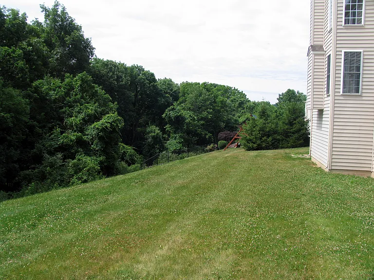2812 River Willow Dr — Photo 38