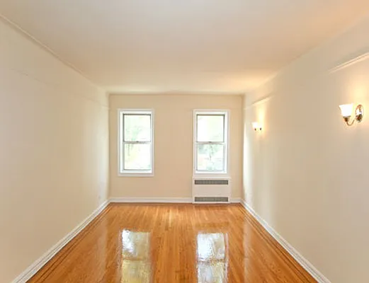 Rented by SW Queens Mezzanine | media 4