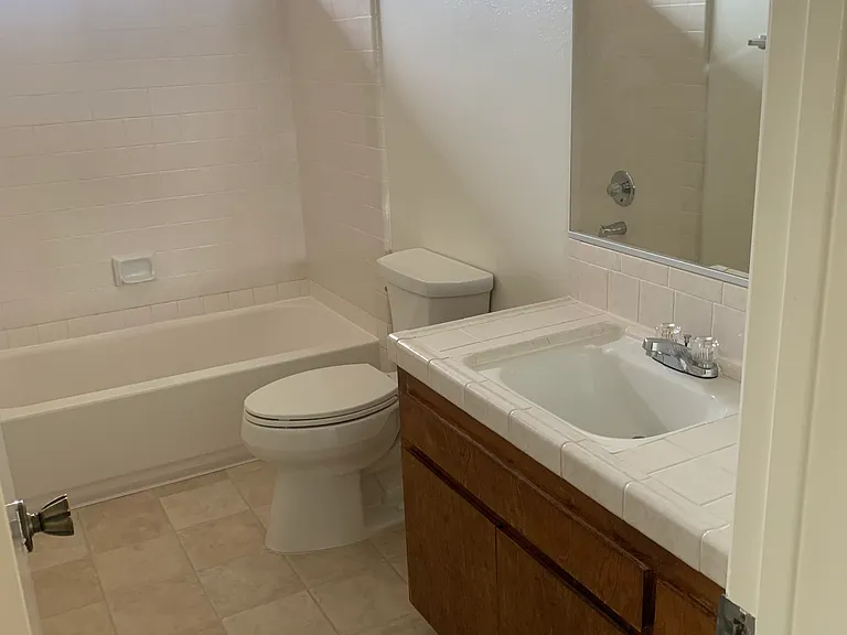 Upstairs - Bath 2