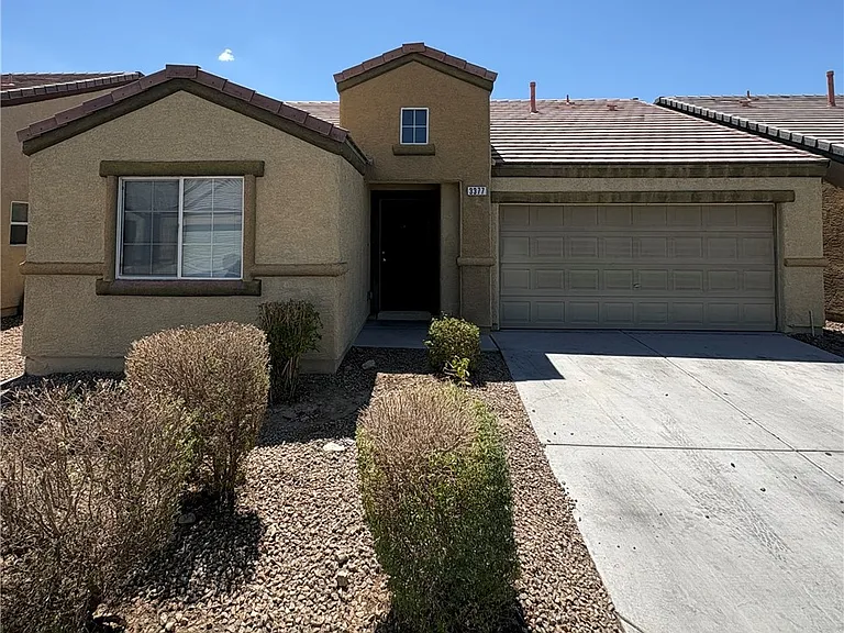 3377 Glacial Lake St — Photo 2