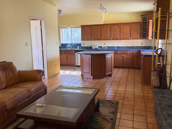 6850 N Table Mountain Rd, Tucson, AZ 85718