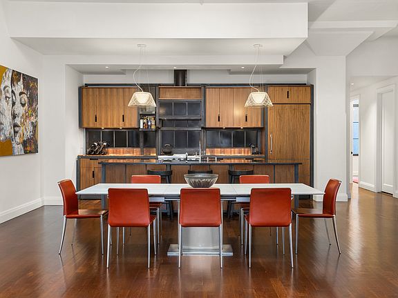4th image of 143 Reade St #4A