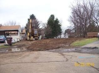 809 Lizzie Ln, Columbus, OH 43213