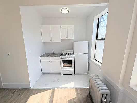 Rented by Oxford Property Group | media 3