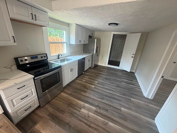 2nd image of 2146 Gent Ave