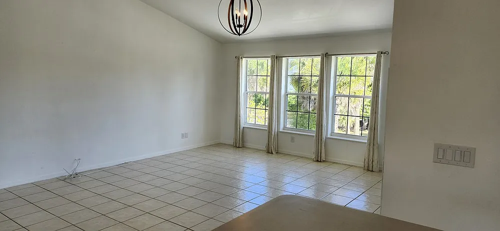 3 bed, 1512 sqft, $3,000 — Photo 3