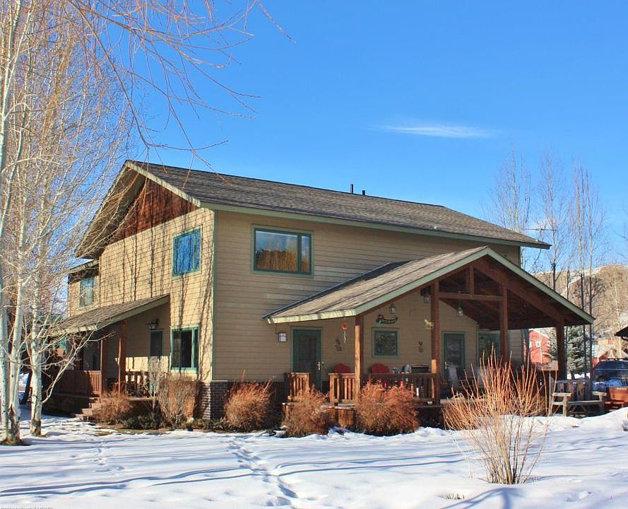 1st image of 880 Whitehouse Dr