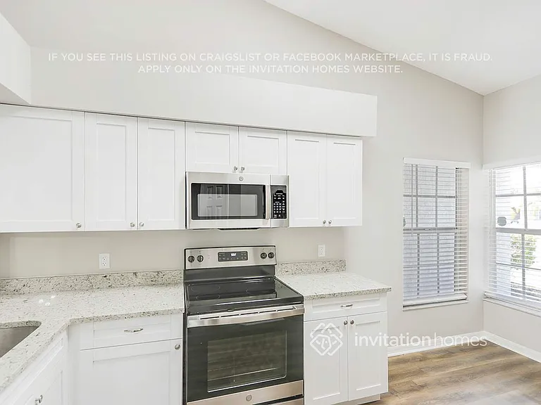 13405 Prestwick Dr — Photo 8