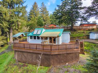 32 Summit View Ln, Fortuna, CA 95540