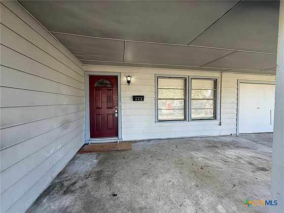 4th image of 113 Bonham St