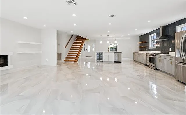 5537 Cherlyn Dr — Photo 15