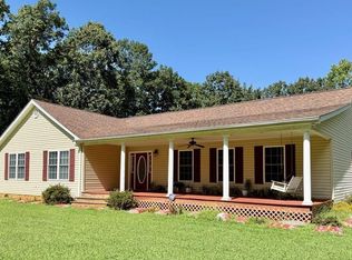 100 Flamingo Rd, Bassett, VA 24055