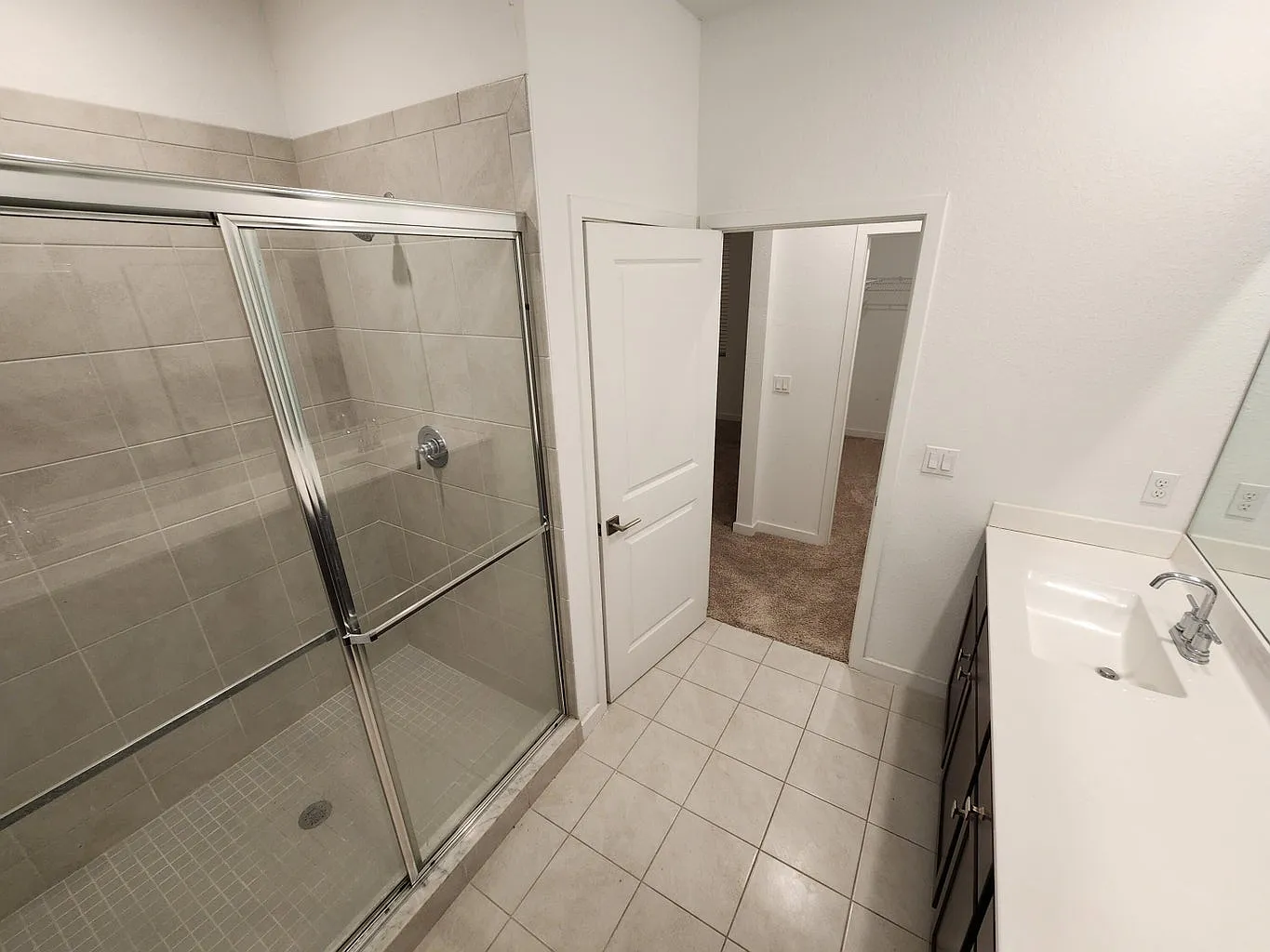 4 bed, 1884 sqft, $3,450 — Photo 4