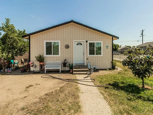 1960 Gaynor St, Selma, CA 93662