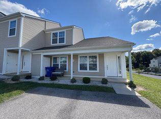 505 Twisted Oak Dr, Christiansburg, VA 24073
