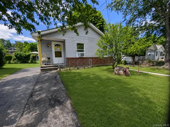 41 Clinton Street, Middletown, NY 10940