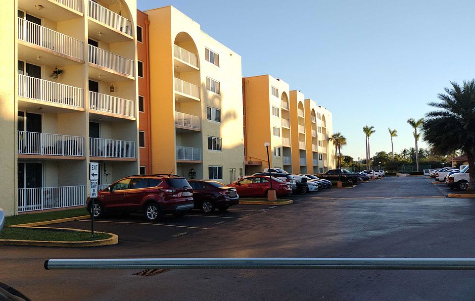1st image of 7000 NW 186th St APT 4-121
