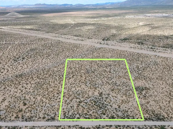 59156 Five Acres St, El Paso, TX 79928