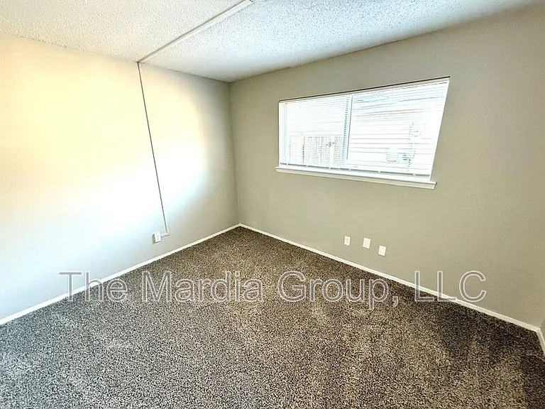 8740 Santa Rosa Dr — Photo 7