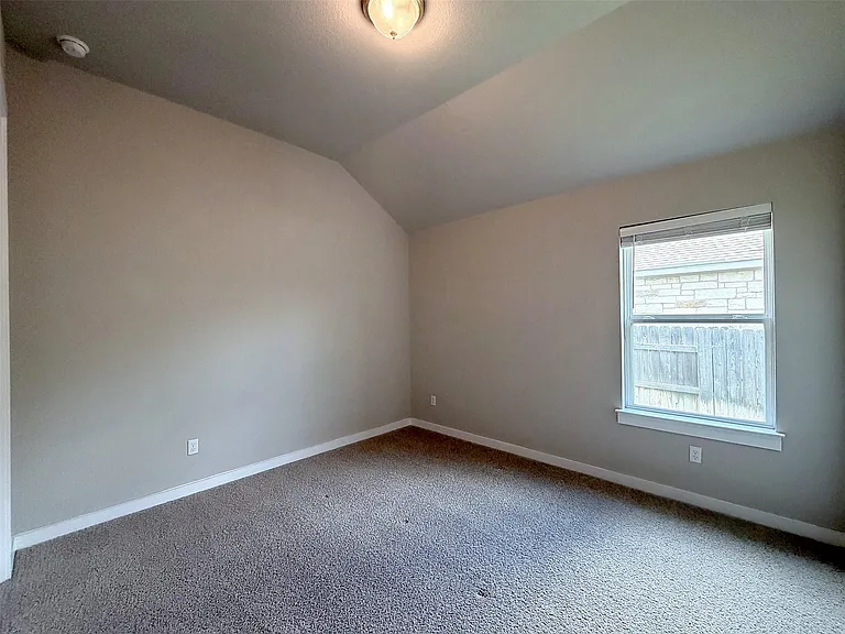 150 Patrick Herndon Dr — Photo 17