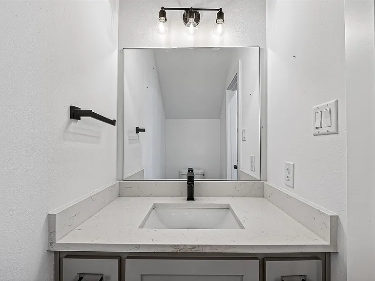 7314 Avenue L — Photo 13