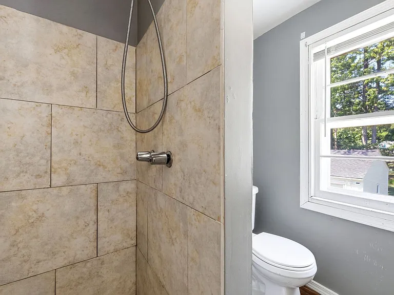 988 Glenside Ave — Photo 25