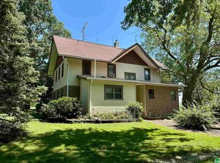 1613 Ira Ave, Storm lake, IA 50588