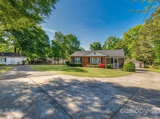 105 Hickory Grove Dr SW, Concord, NC 28027